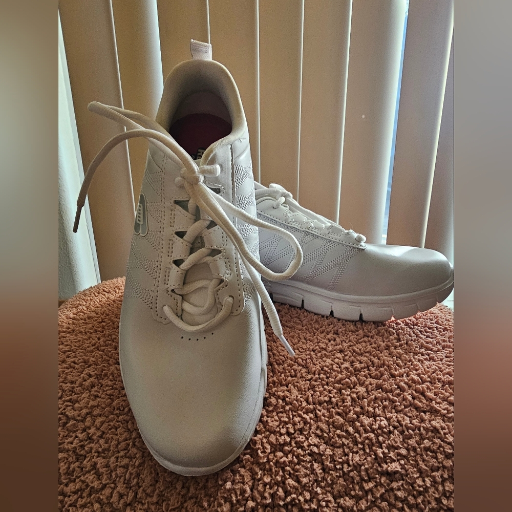 Skechers White Relaxed Fit Sneakers with Red Insole